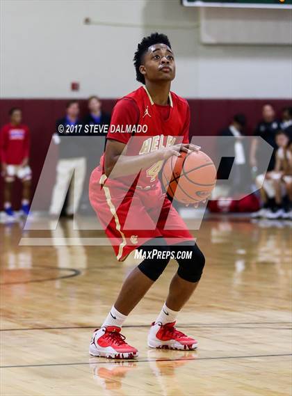 Thumbnail 1 in Helen Cox vs Mariner (Allstate Sugar Bowl Classic) photogallery.