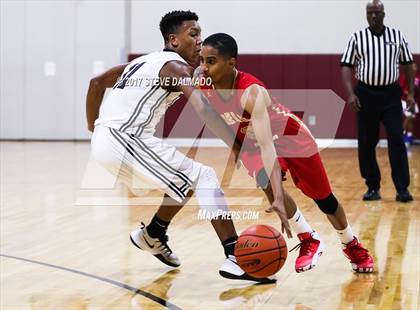 Thumbnail 1 in Helen Cox vs Mariner (Allstate Sugar Bowl Classic) photogallery.