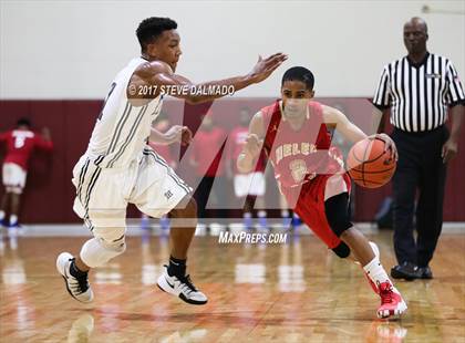 Thumbnail 2 in Helen Cox vs Mariner (Allstate Sugar Bowl Classic) photogallery.