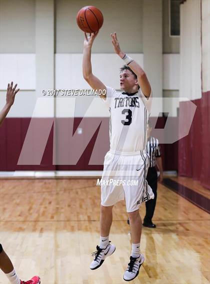 Thumbnail 1 in Helen Cox vs Mariner (Allstate Sugar Bowl Classic) photogallery.