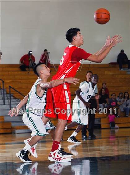 Thumbnail 2 in Sharyland vs. Pasadena (McDonald's Texas Invitational) photogallery.