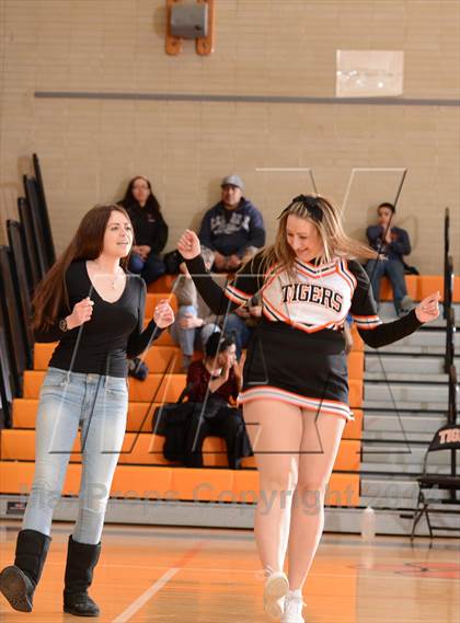 Thumbnail 3 in New Rochelle vs Mamaroneck (Class AA First Round photogallery.