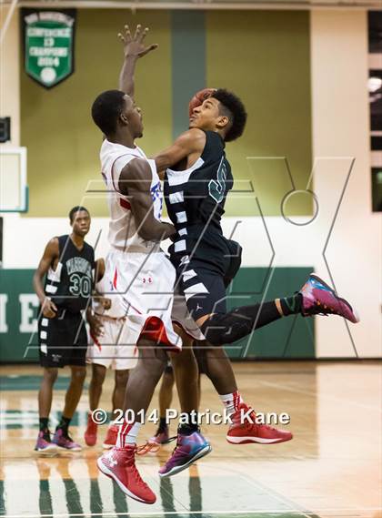 Thumbnail 3 in T.C. Williams vs. Kecoughtan (George Long Holiday Hoops Tournament) photogallery.