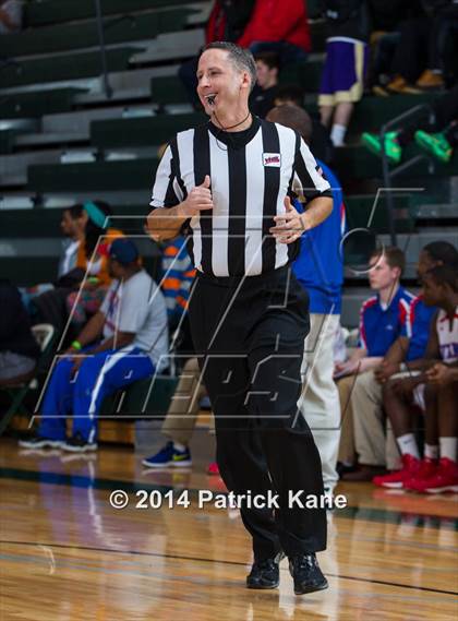 Thumbnail 3 in T.C. Williams vs. Kecoughtan (George Long Holiday Hoops Tournament) photogallery.
