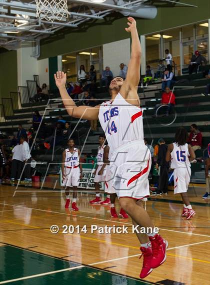 Thumbnail 3 in T.C. Williams vs. Kecoughtan (George Long Holiday Hoops Tournament) photogallery.