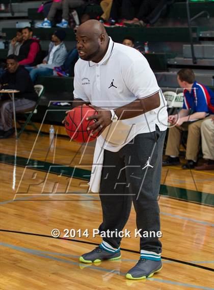 Thumbnail 3 in T.C. Williams vs. Kecoughtan (George Long Holiday Hoops Tournament) photogallery.