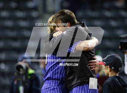Thumbnail 1 in Millard West vs. Lincoln East (NSAA Class A Final) photogallery.