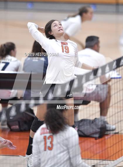 Thumbnail 3 in Huntington Beach vs. Tesoro (Dave Mohs Classic) photogallery.