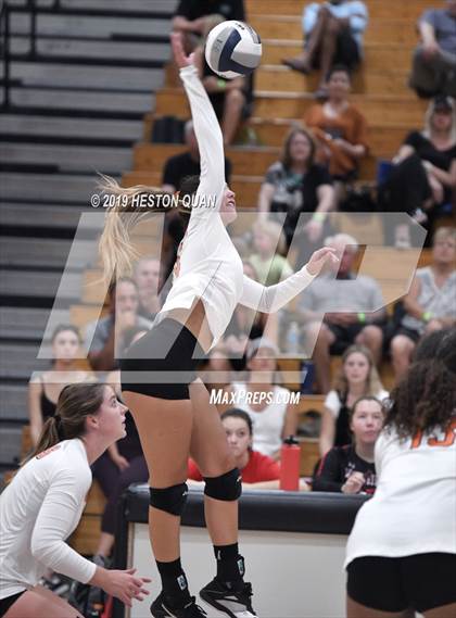 Thumbnail 2 in Huntington Beach vs. Tesoro (Dave Mohs Classic) photogallery.