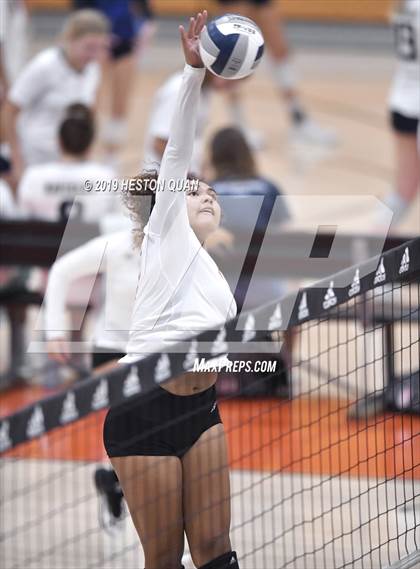 Thumbnail 2 in Huntington Beach vs. Tesoro (Dave Mohs Classic) photogallery.
