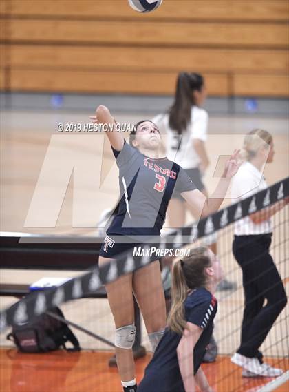 Thumbnail 3 in Huntington Beach vs. Tesoro (Dave Mohs Classic) photogallery.