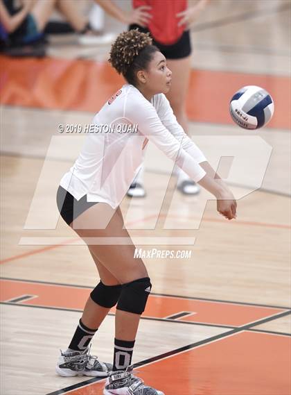 Thumbnail 2 in Huntington Beach vs. Tesoro (Dave Mohs Classic) photogallery.