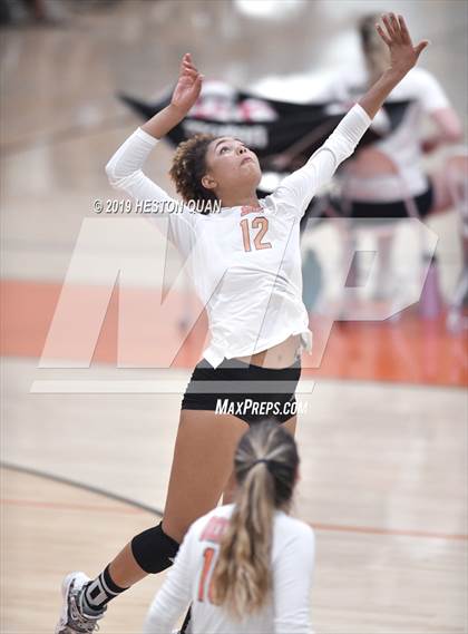 Thumbnail 2 in Huntington Beach vs. Tesoro (Dave Mohs Classic) photogallery.