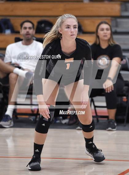 Thumbnail 2 in Huntington Beach vs. Tesoro (Dave Mohs Classic) photogallery.