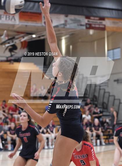 Thumbnail 2 in Huntington Beach vs. Tesoro (Dave Mohs Classic) photogallery.