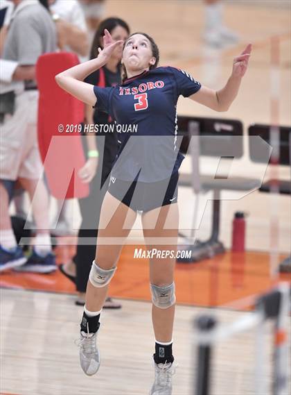 Thumbnail 2 in Huntington Beach vs. Tesoro (Dave Mohs Classic) photogallery.