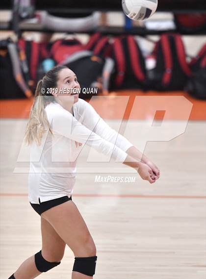 Thumbnail 2 in Huntington Beach vs. Tesoro (Dave Mohs Classic) photogallery.