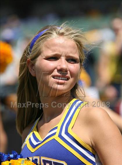 Thumbnail 2 in Montgomery Bell Academy vs. Archbishop Moeller (Kirk Herbstreit Varsity Football Series) photogallery.