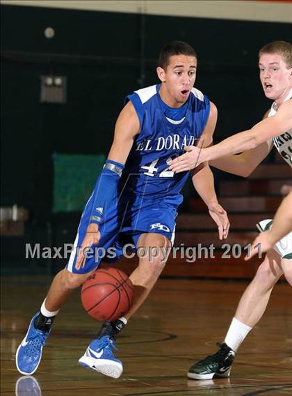 Thumbnail 1 in El Dorado vs. Stevenson (Mesa Verde Tournament) photogallery.