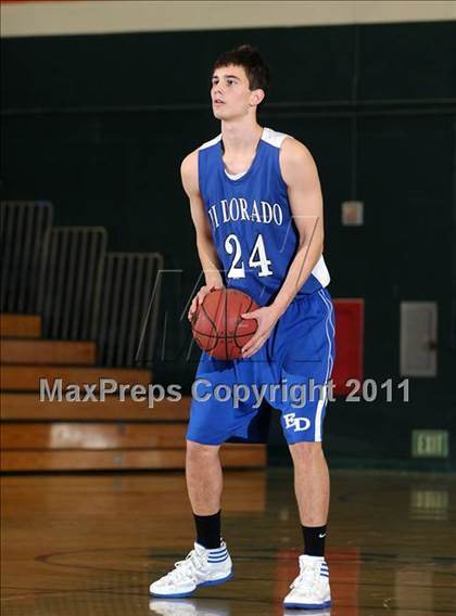 Thumbnail 1 in El Dorado vs. Stevenson (Mesa Verde Tournament) photogallery.