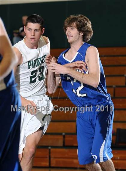 Thumbnail 2 in El Dorado vs. Stevenson (Mesa Verde Tournament) photogallery.