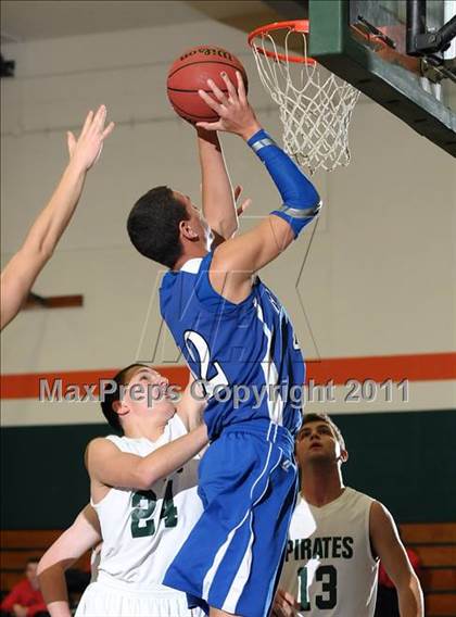 Thumbnail 3 in El Dorado vs. Stevenson (Mesa Verde Tournament) photogallery.