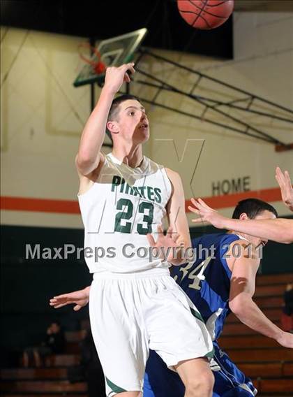 Thumbnail 2 in El Dorado vs. Stevenson (Mesa Verde Tournament) photogallery.