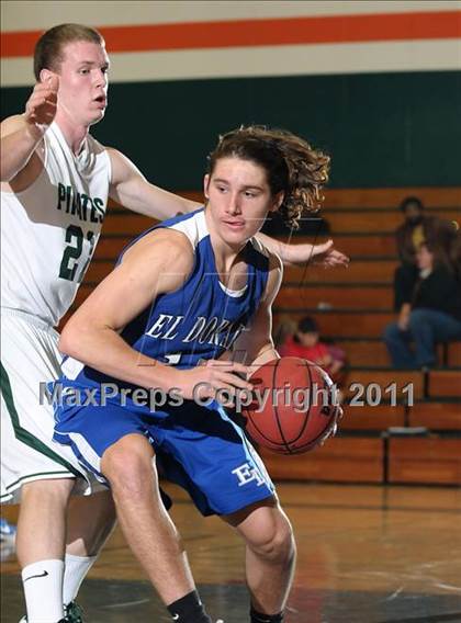 Thumbnail 3 in El Dorado vs. Stevenson (Mesa Verde Tournament) photogallery.