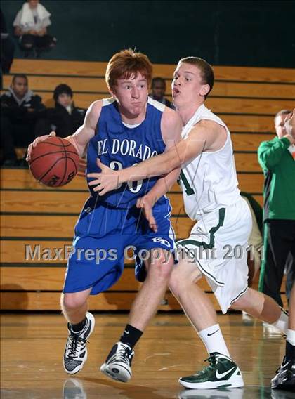 Thumbnail 3 in El Dorado vs. Stevenson (Mesa Verde Tournament) photogallery.