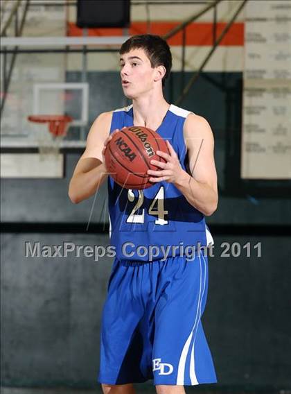 Thumbnail 1 in El Dorado vs. Stevenson (Mesa Verde Tournament) photogallery.