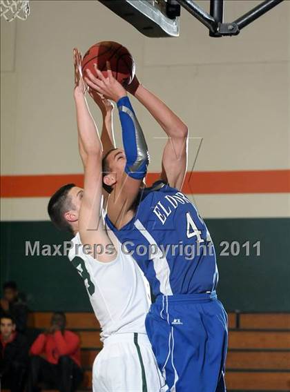 Thumbnail 2 in El Dorado vs. Stevenson (Mesa Verde Tournament) photogallery.