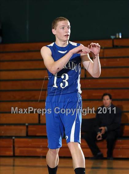 Thumbnail 2 in El Dorado vs. Stevenson (Mesa Verde Tournament) photogallery.