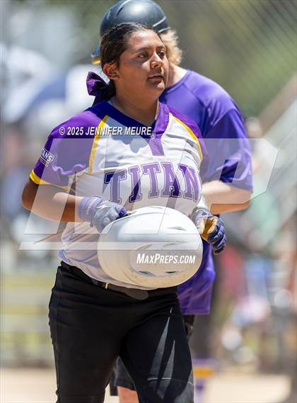 Thumbnail 2 in Kennedy vs. Miramonte (CIF NCS D5 FINAL) photogallery.