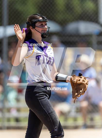 Thumbnail 3 in Kennedy vs. Miramonte (CIF NCS D5 FINAL) photogallery.