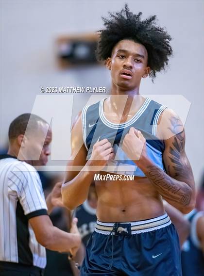 Thumbnail 3 in E.E. Smith vs Northwood (NCHSAA 3A East Regional Final) photogallery.