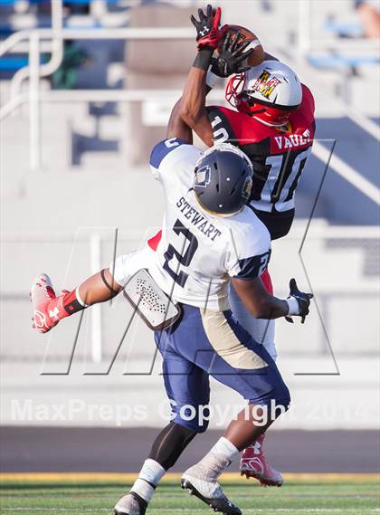Thumbnail 3 in Big 33 Football Classic (Maryland vs. Pennsylvania) photogallery.