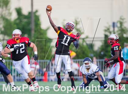 Thumbnail 3 in Big 33 Football Classic (Maryland vs. Pennsylvania) photogallery.