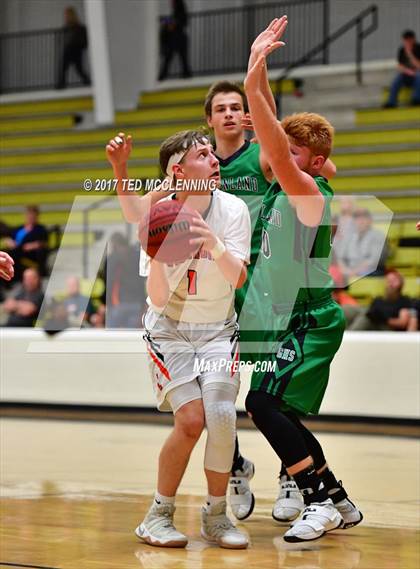 Thumbnail 2 in Lamar vs. Greenland  (AAA 3A Regional Playoff) photogallery.