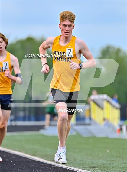 Thumbnail 3 in IHSAA Delta Sectionals (3200 Meter)  photogallery.