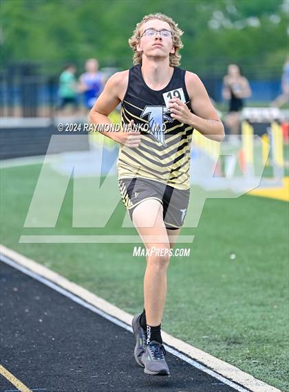 Thumbnail 3 in IHSAA Delta Sectionals (3200 Meter)  photogallery.