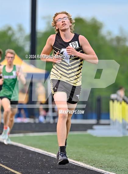 Thumbnail 2 in IHSAA Delta Sectionals (3200 Meter)  photogallery.
