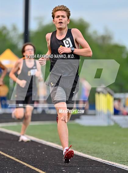 Thumbnail 1 in IHSAA Delta Sectionals (3200 Meter)  photogallery.