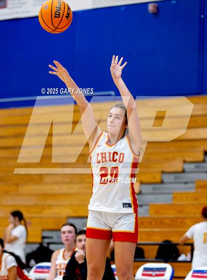 Thumbnail 2 in Chico vs. Rocklin (Folsom Vista Winter Classic) photogallery.