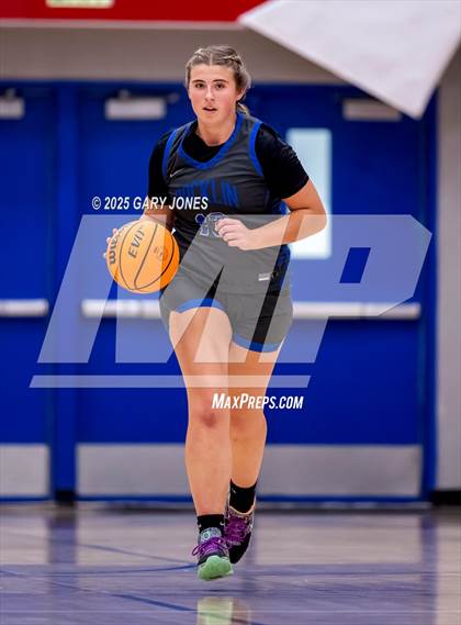 Thumbnail 2 in Chico vs. Rocklin (Folsom Vista Winter Classic) photogallery.