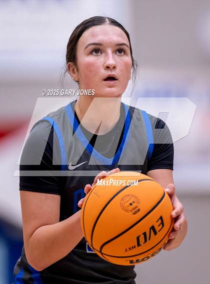 Thumbnail 2 in Chico vs. Rocklin (Folsom Vista Winter Classic) photogallery.
