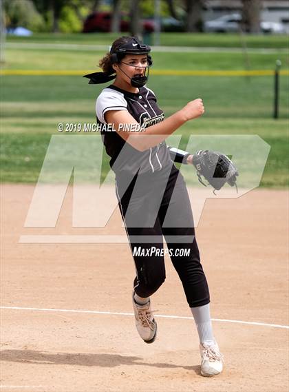 Thumbnail 2 in Downey @ Canyon photogallery.
