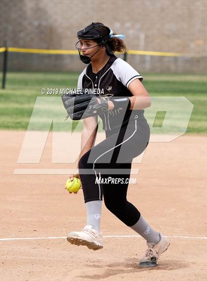 Thumbnail 2 in Downey @ Canyon photogallery.