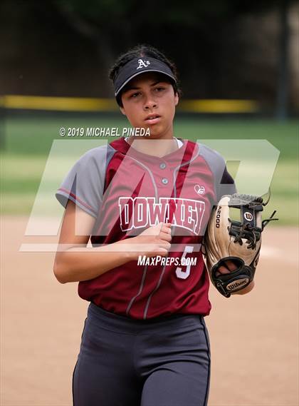 Thumbnail 1 in Downey @ Canyon photogallery.