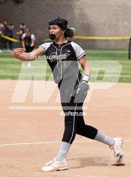 Thumbnail 3 in Downey @ Canyon photogallery.