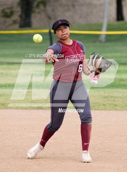 Thumbnail 1 in Downey @ Canyon photogallery.